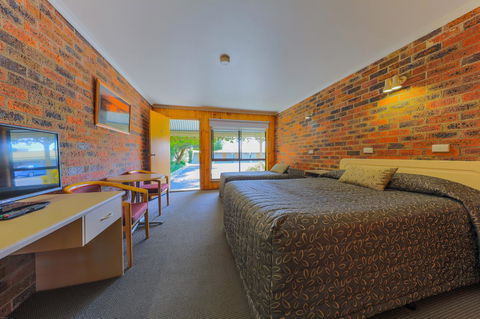 Country Roads Motor Inn Naracoorte - Tourism Brisbane 10