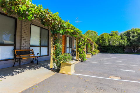 Country Roads Motor Inn Naracoorte - Tourism Brisbane 26