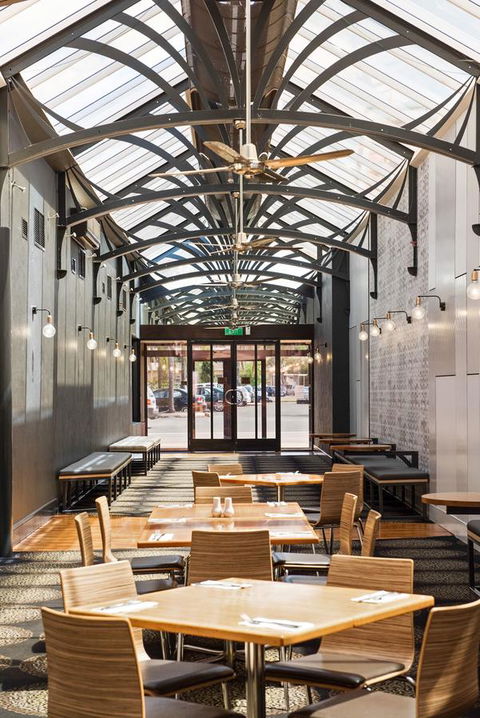 Berri Hotel - Tourism Brisbane 3