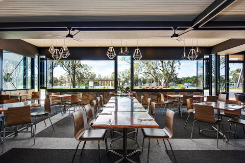 Berri Hotel - Tourism Brisbane 14