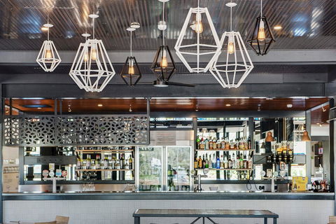 Berri Hotel - Tourism Brisbane 8
