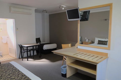Berri Hotel - Tourism Brisbane 24