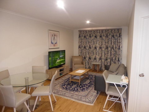 ADELAIDE CENTRAL APARTMENT - 3BR, 2BATH & CARPARK - Brisbane Tourism 2