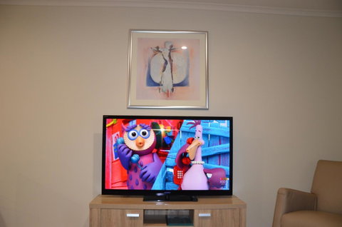 ADELAIDE CENTRAL APARTMENT - 3BR, 2BATH & CARPARK - Brisbane Tourism 9