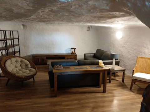 Desert Gum Retreat Gough St - Tourism Brisbane 8