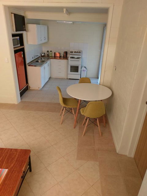 Desert Gum Retreat Gough St - Tourism Brisbane 16