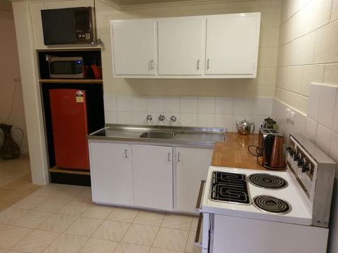 Desert Gum Retreat Gough St - Tourism Brisbane 18