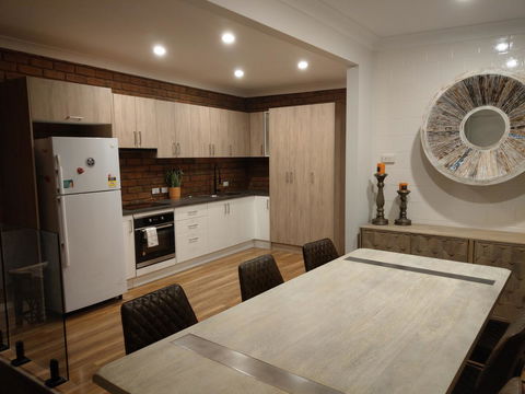 Desert Gum Retreat Gough St - Tourism Brisbane 13