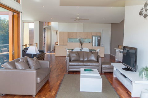 South Shores Villa 52 - Brisbane Tourism 22