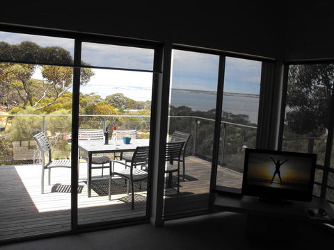 Saar River House - Tourism Brisbane 24