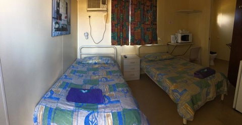A1Cabins - Brisbane Tourism 4