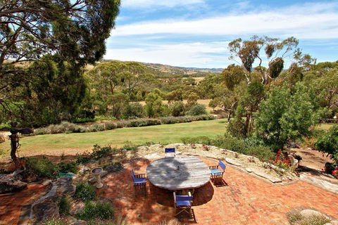 Cabernet Cottage - Tourism Brisbane 7