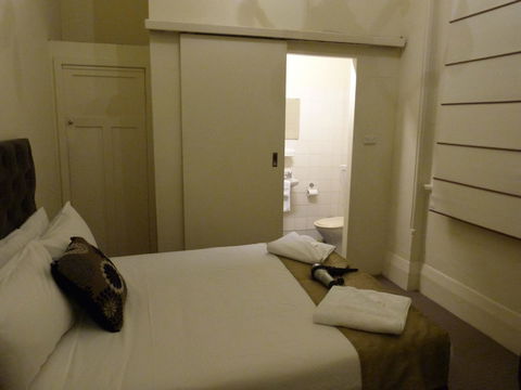 Ambassadors Hotel - Tourism Brisbane 11