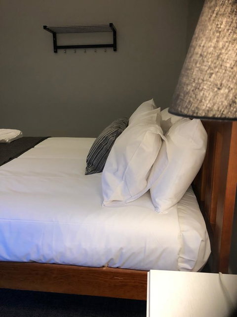 Cornwall Hotel - Tourism Brisbane 9