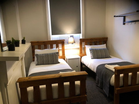 Cornwall Hotel - Tourism Brisbane 14