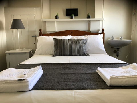 Cornwall Hotel - Tourism Brisbane 0