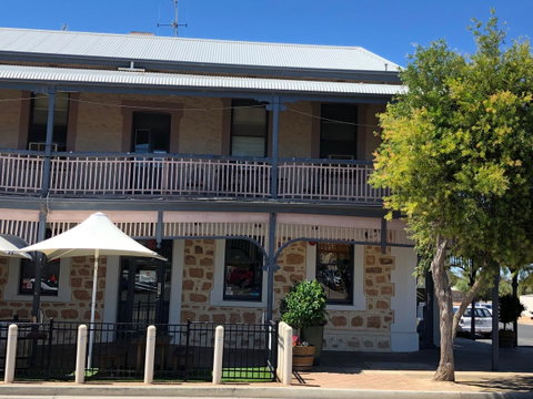 Cornwall Hotel - Tourism Brisbane 1