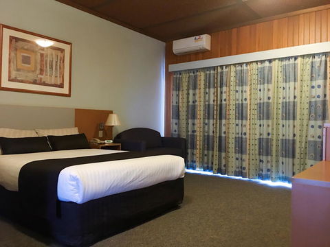 Desert Cave Hotel - Brisbane Tourism 43
