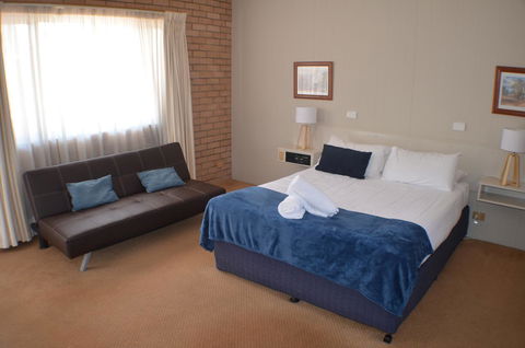 Deer Park Motor Inn Armidale - Tourism Brisbane 8