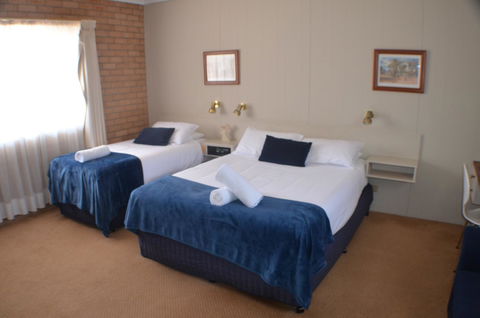 Deer Park Motor Inn Armidale - Tourism Brisbane 2