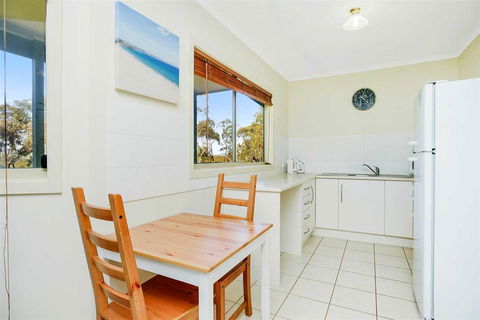 Shiraz Cottage - Tourism Brisbane 6