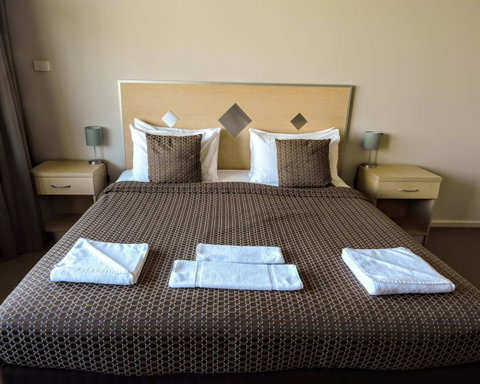 Highway One Motel - Brisbane Tourism 21