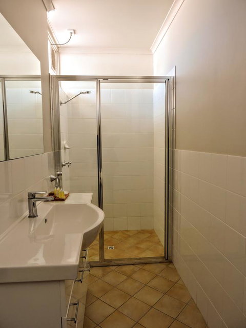 Highway One Motel - Brisbane Tourism 30