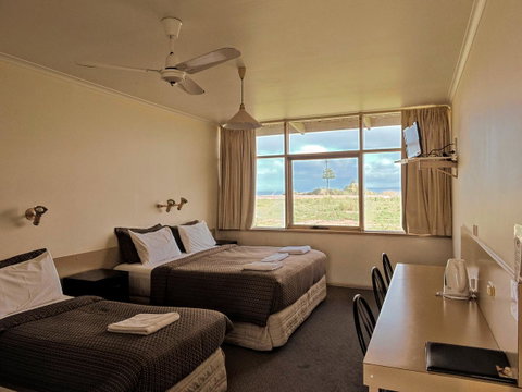 Highway One Motel - Brisbane Tourism 29