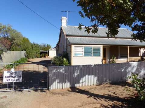 Andy\'s Accommodation - Brisbane Tourism 2