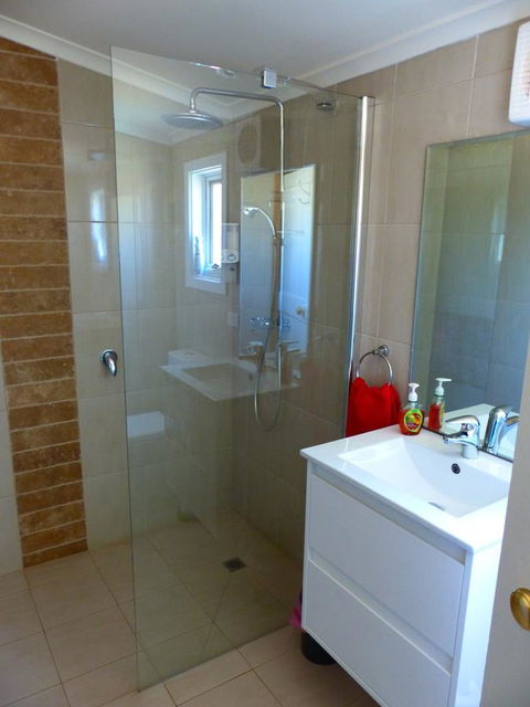 Andy\'s Accommodation - Brisbane Tourism 21