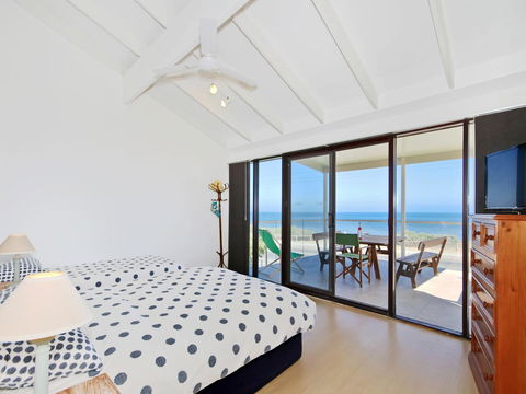 Pearl By The Sea - Tourism Brisbane 7