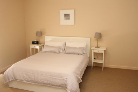 The Lighthouse - Beachfront Accommodation - Tourism Brisbane 8