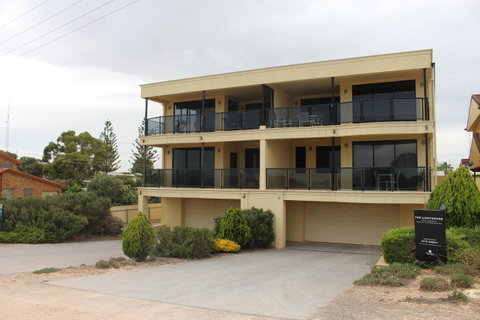 The Lighthouse - Beachfront Accommodation - Tourism Brisbane 0