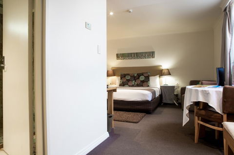 Hotel Richmond On Rundle Mall - Brisbane Tourism 11