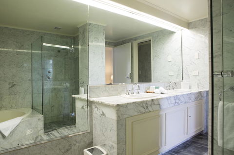 Hotel Richmond On Rundle Mall - Brisbane Tourism 24