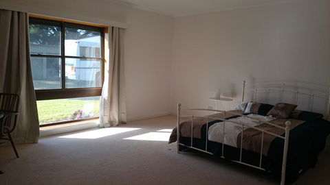 Hilltop Escape - Tourism Brisbane 12