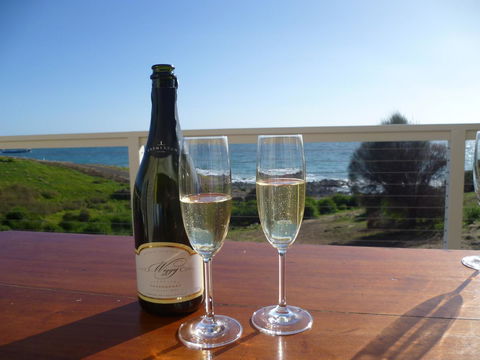 Ashendens At Penneshaw - Tourism Brisbane 7