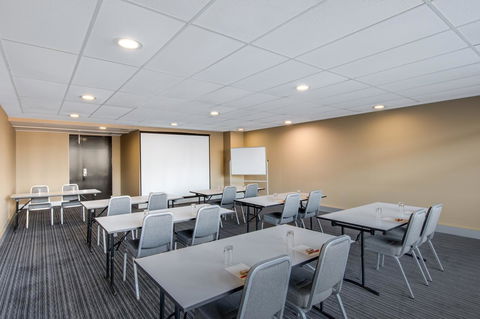 Adina Apartment Hotel Wollongong - Tourism Brisbane 36