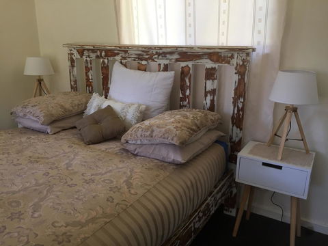 A Peaceful Cabin In The Country - Tourism Brisbane 3