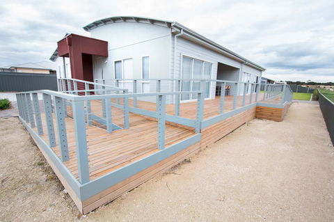 Wellington Lake Retreat - Tourism Brisbane 20