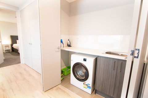 Wellington Lake Retreat - Tourism Brisbane 18