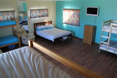 LAS ARENAS - The Sands - BEACH HOUSE - Brisbane 4u 5