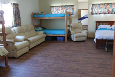 LAS ARENAS - The Sands - BEACH HOUSE - Brisbane 4u 4