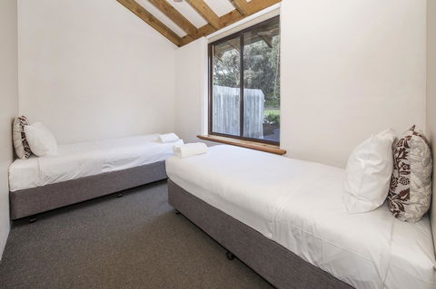 Chandlers Smiths Beach Villas - Tourism Brisbane 7