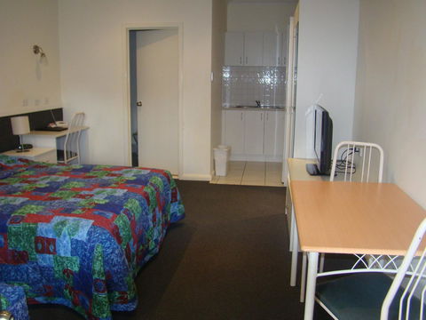 Dunsborough Central Motel - Tourism Brisbane 16