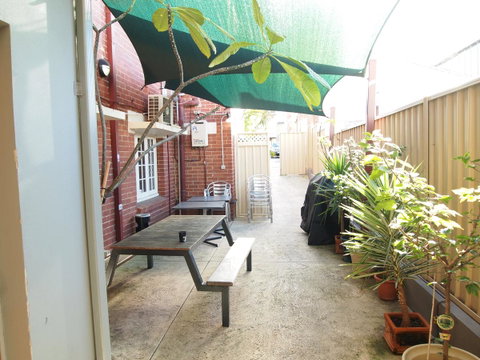 The Emperors Crown Hostel - Tourism Brisbane 17
