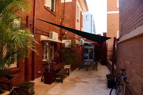 The Emperors Crown Hostel - Tourism Brisbane 10