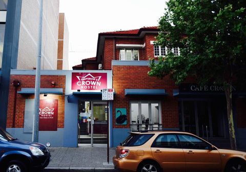 The Emperors Crown Hostel - Tourism Brisbane 0
