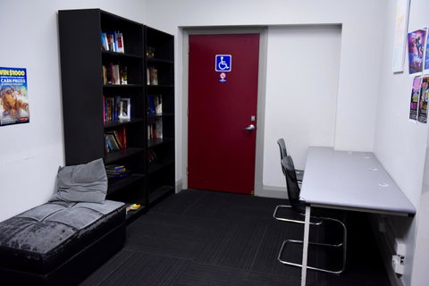 The Emperors Crown Hostel - Tourism Brisbane 5