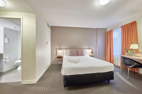 Ibis Perth - Tourism Brisbane 4
